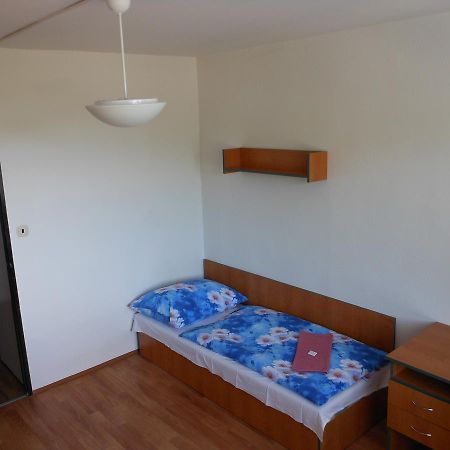 Ústí nad Labem Koleje Ujep旅舍 外观 照片